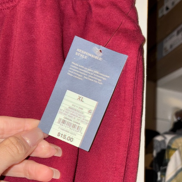 Universal Thread Sweat Shorts - Picture 3 of 5